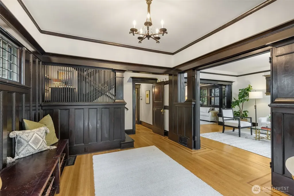 1000 15th Avenue E Seattle WA 98112