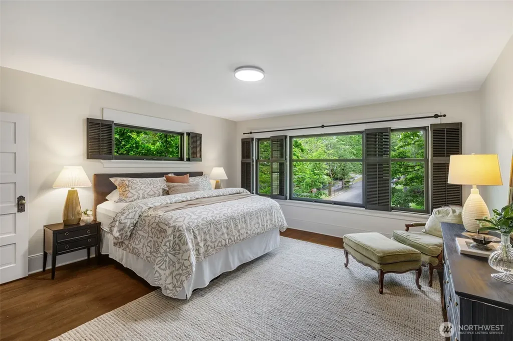 1000 15th Avenue E Seattle WA 98112