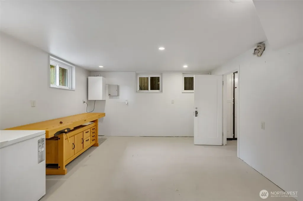 1000 15th Avenue E Seattle WA 98112