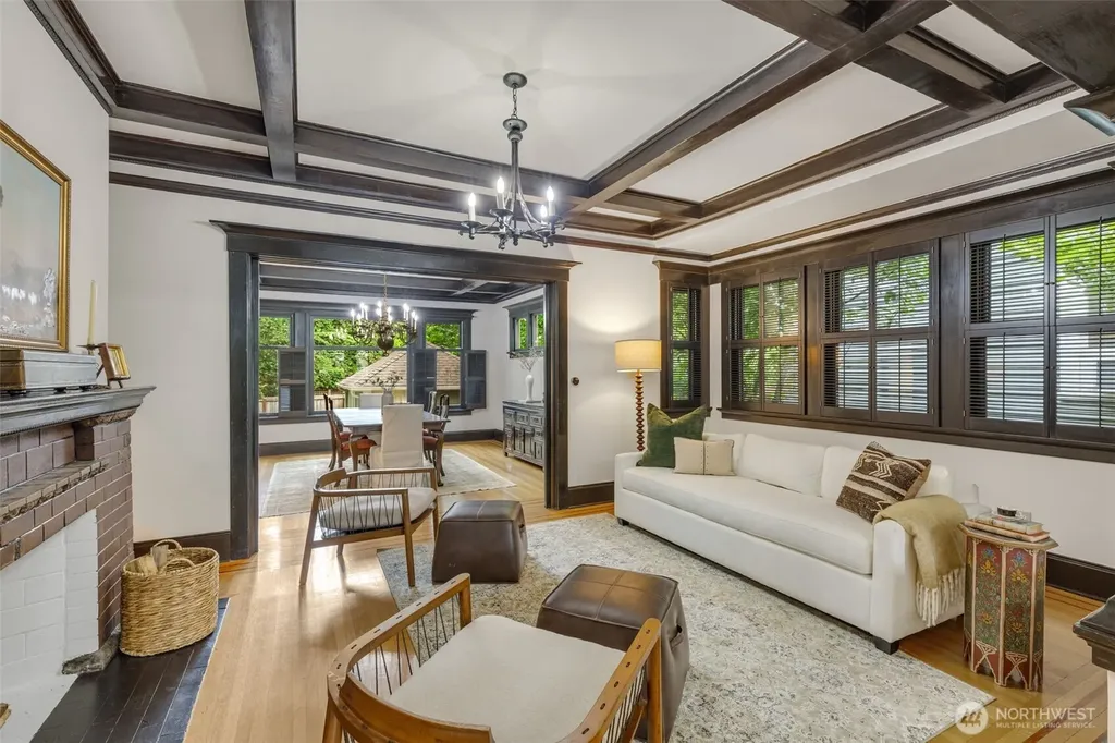 1000 15th Avenue E Seattle WA 98112