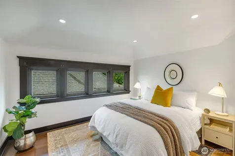 1000 15th Avenue E Seattle WA 98112