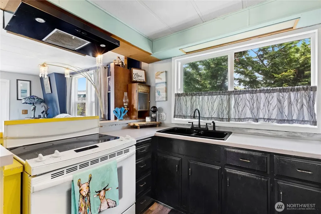 8080 Harborview Road Blaine WA 98230