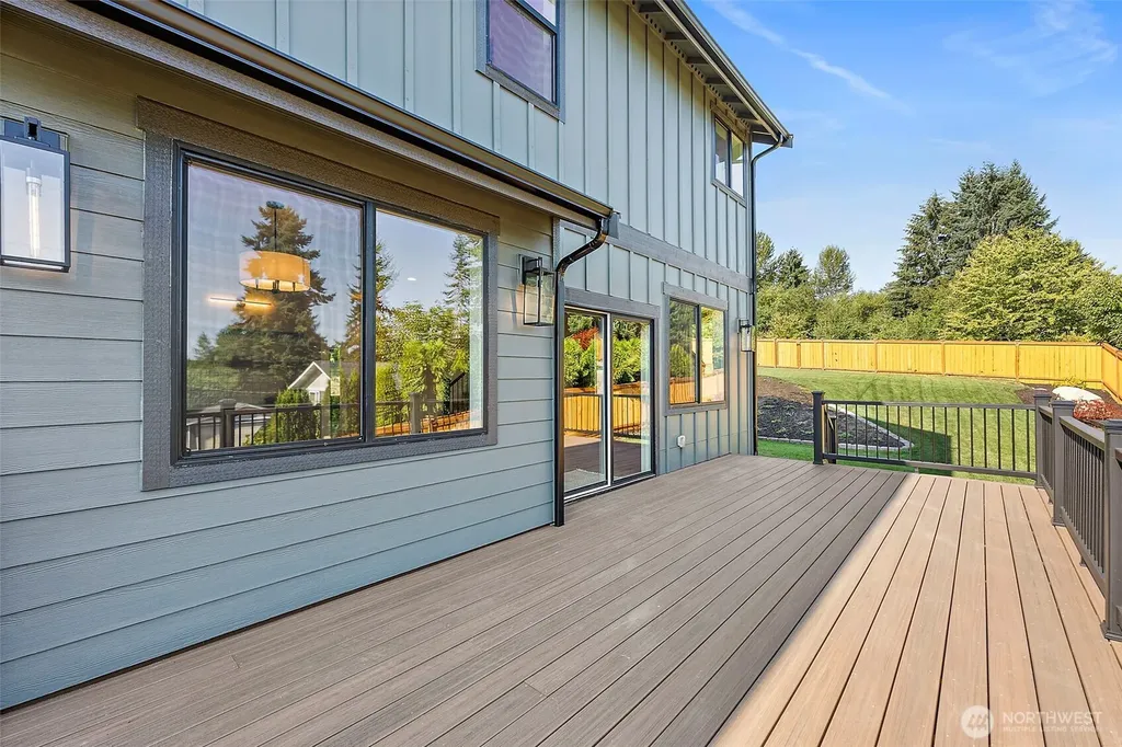 1238 9th Street SW Puyallup WA 98371