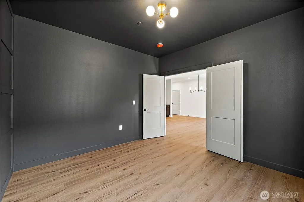 1238 9th Street SW Puyallup WA 98371