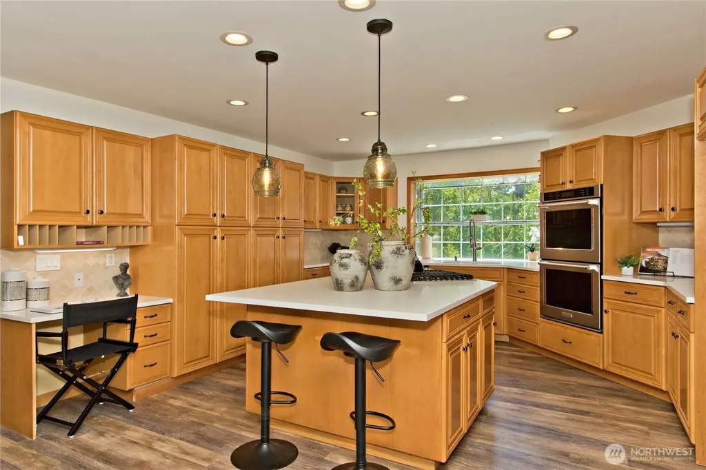 24608 SE 387th Street Enumclaw WA 98022