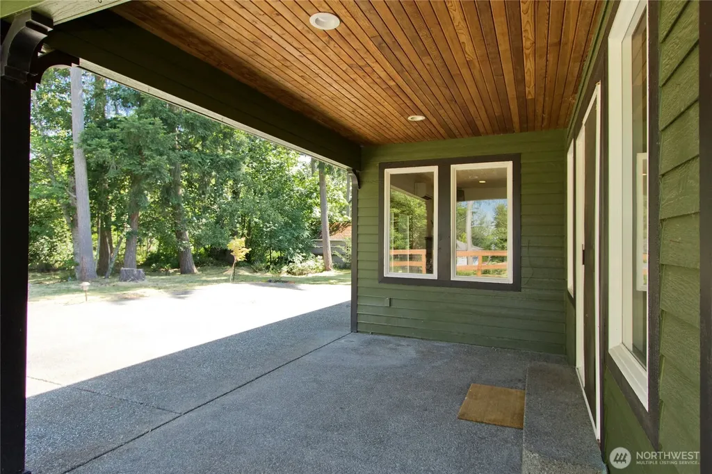24608 SE 387th Street Enumclaw WA 98022