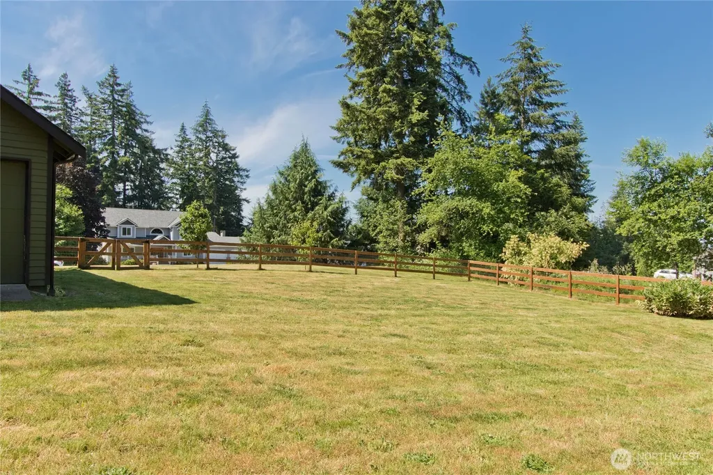 24608 SE 387th Street Enumclaw WA 98022