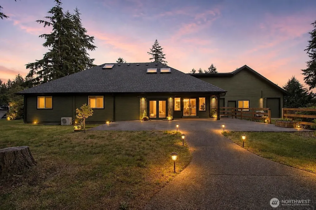 24608 SE 387th Street Enumclaw WA 98022