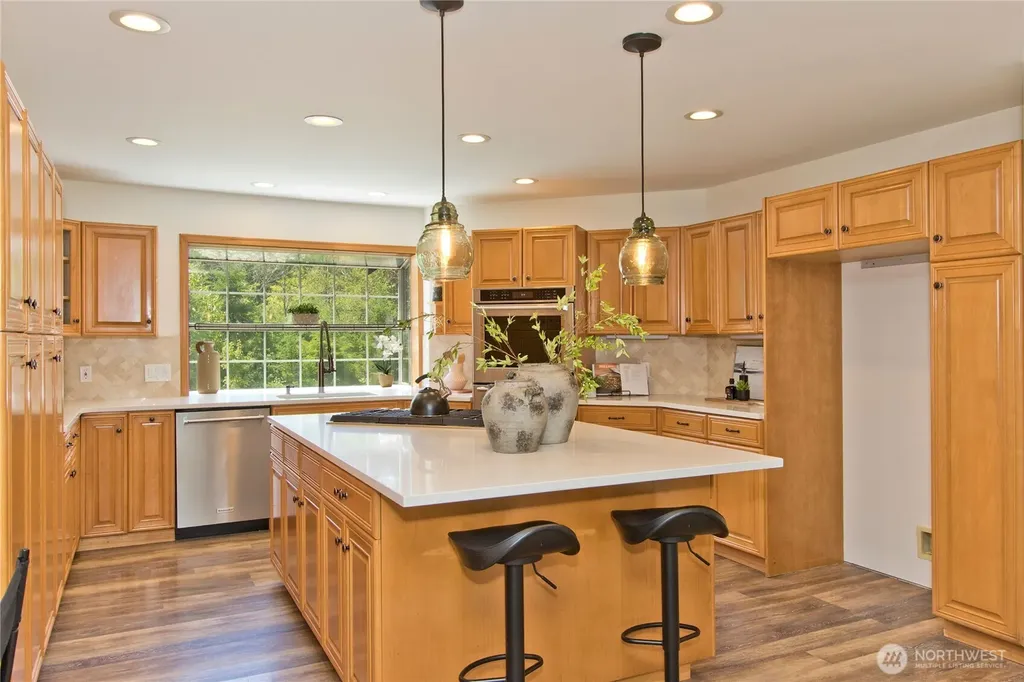 24608 SE 387th Street Enumclaw WA 98022
