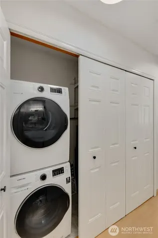 10919 NE 35th Place Bellevue WA 98004
