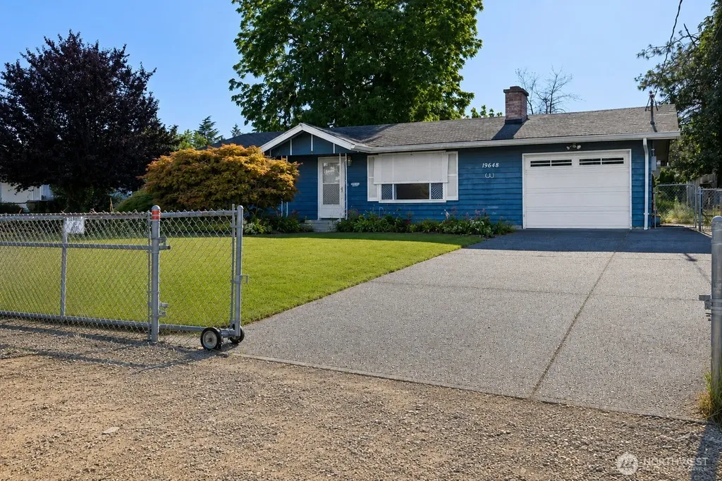 19648 105th Avenue SE Renton WA 98055