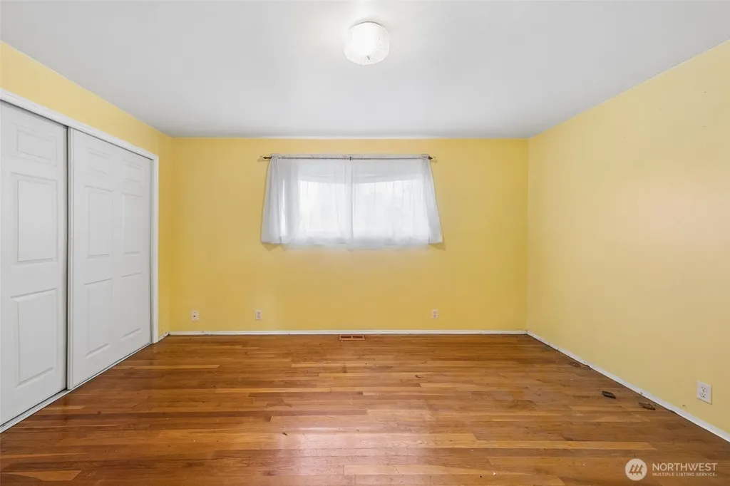 19648 105th Avenue SE Renton WA 98055
