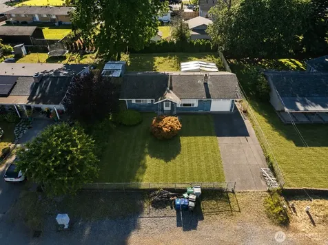 19648 105th Avenue SE Renton WA 98055