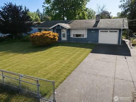 19648 105th Avenue SE Renton WA 98055