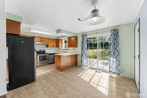 19648 105th Avenue SE Renton WA 98055