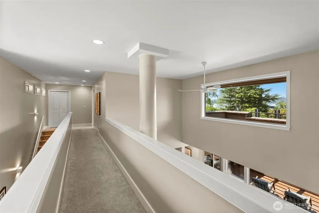 3225 W Mercer Way Mercer Island WA 98040
