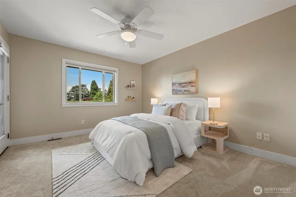 3225 W Mercer Way Mercer Island WA 98040