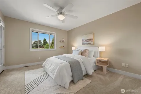 3225 W Mercer Way Mercer Island WA 98040