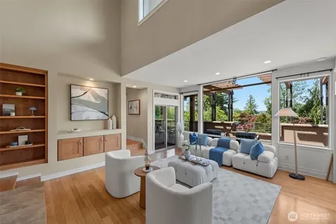 3225 W Mercer Way Mercer Island WA 98040
