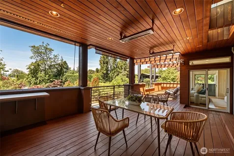 3225 W Mercer Way Mercer Island WA 98040