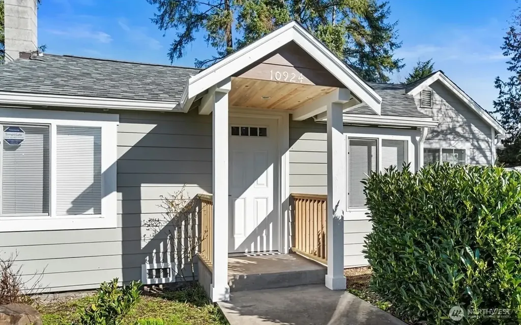 10924 SE 304th Street Auburn WA 98092
