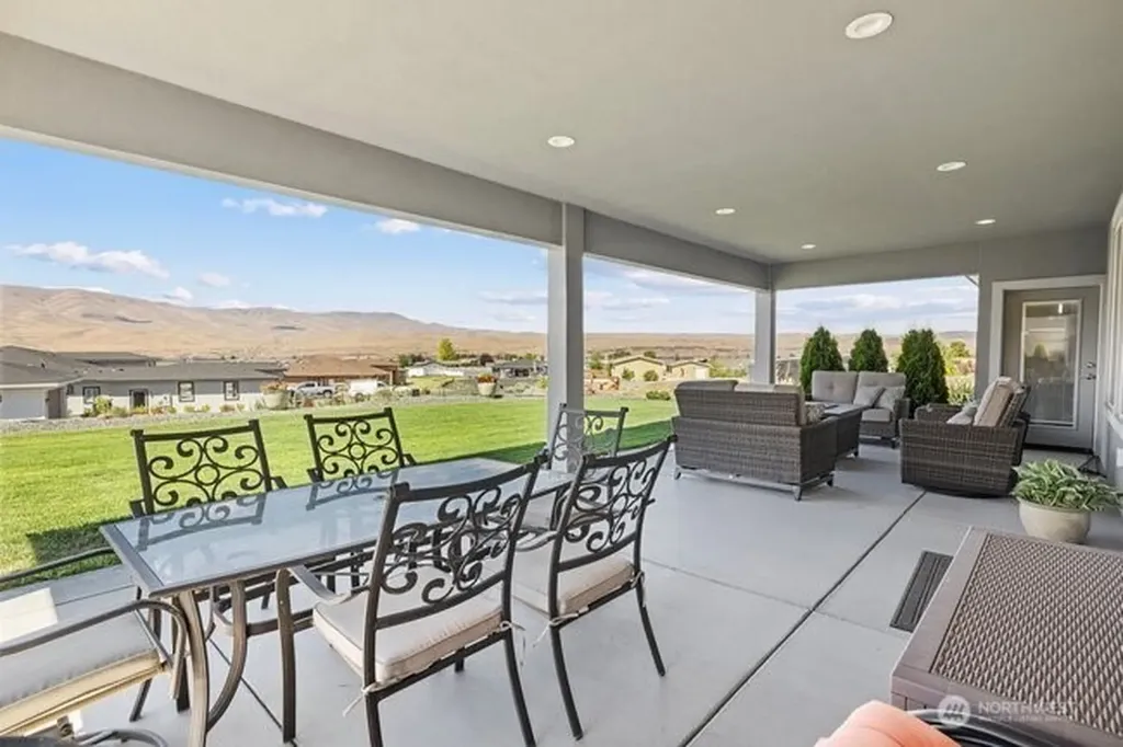 201 Clayton Place SW Mattawa WA 99349