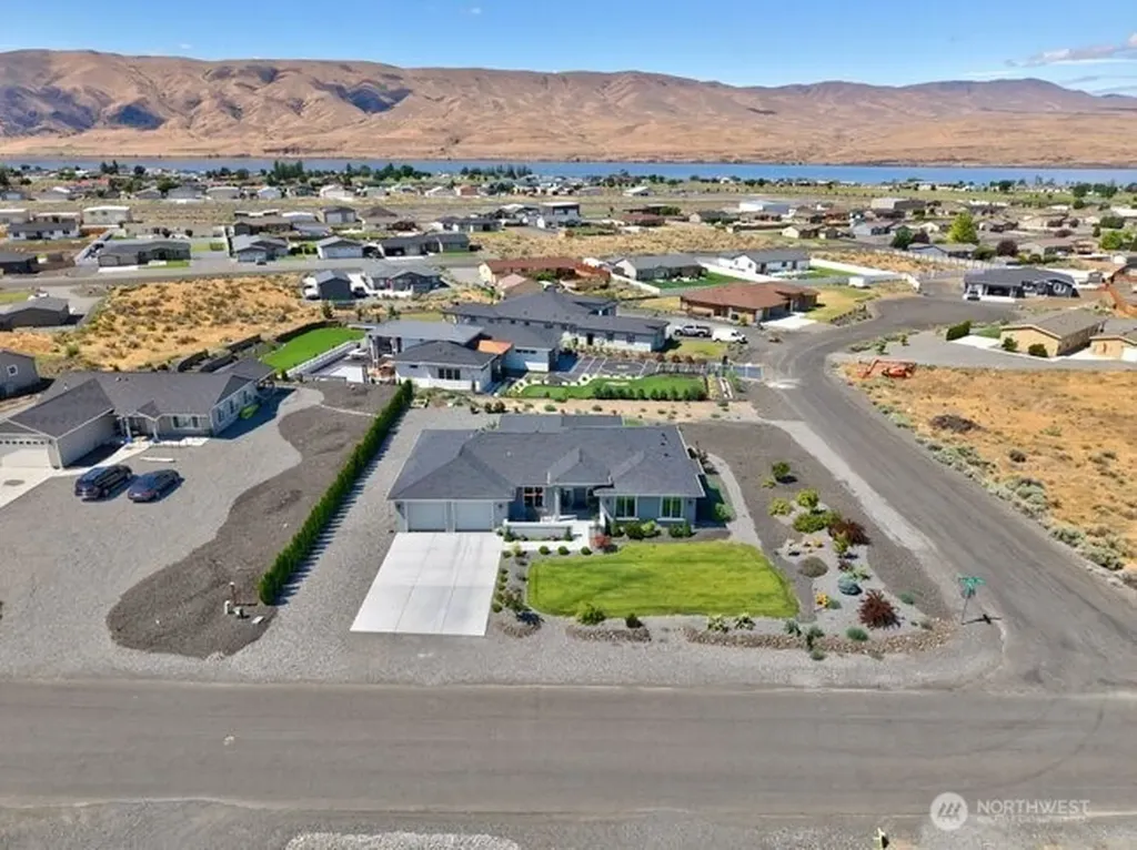 201 Clayton Place SW Mattawa WA 99349