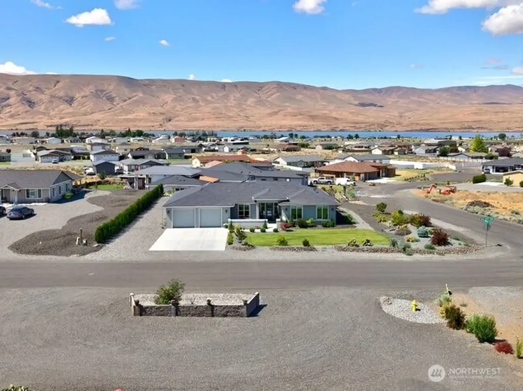 201 Clayton Place SW Mattawa WA 99349