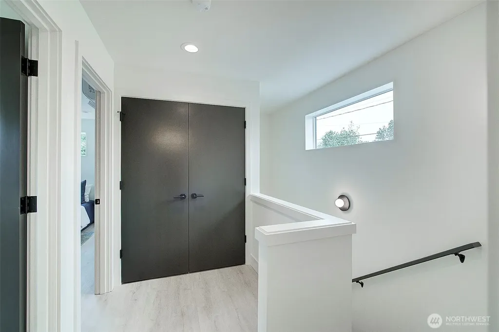 7914 34th Avenue SW Seattle WA 98126