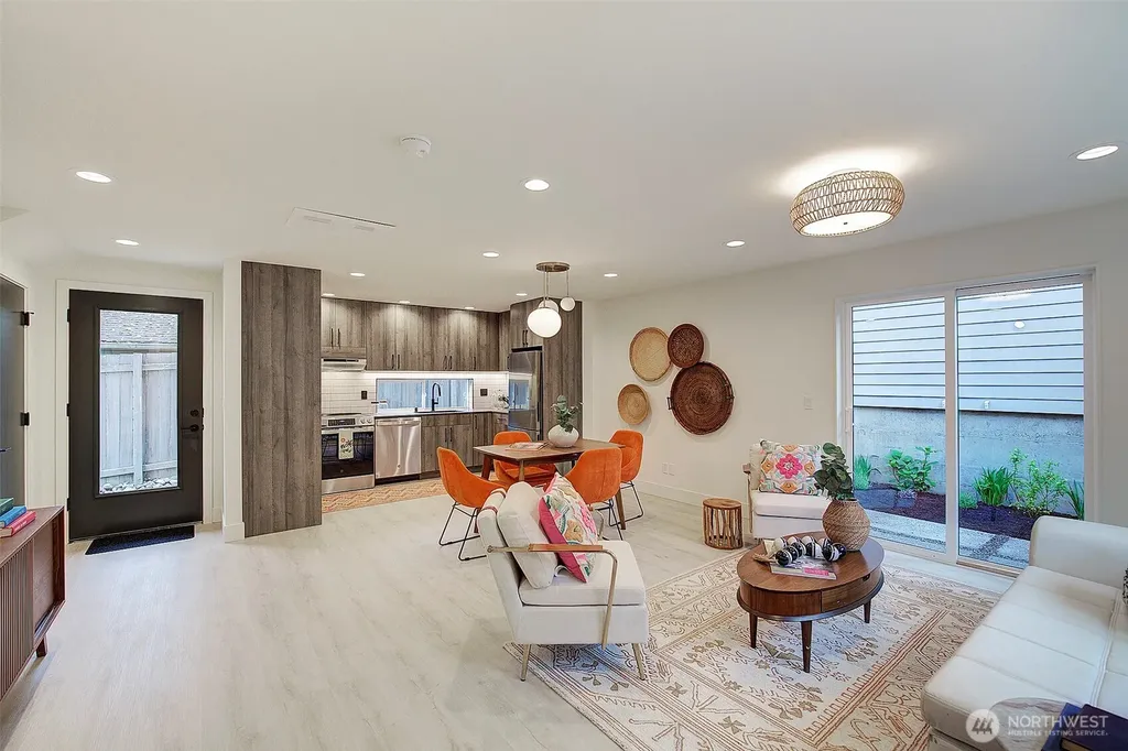 7914 34th Avenue SW Seattle WA 98126
