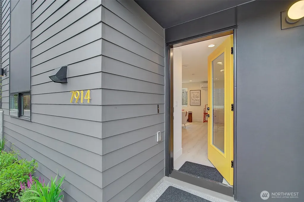 7914 34th Avenue SW Seattle WA 98126