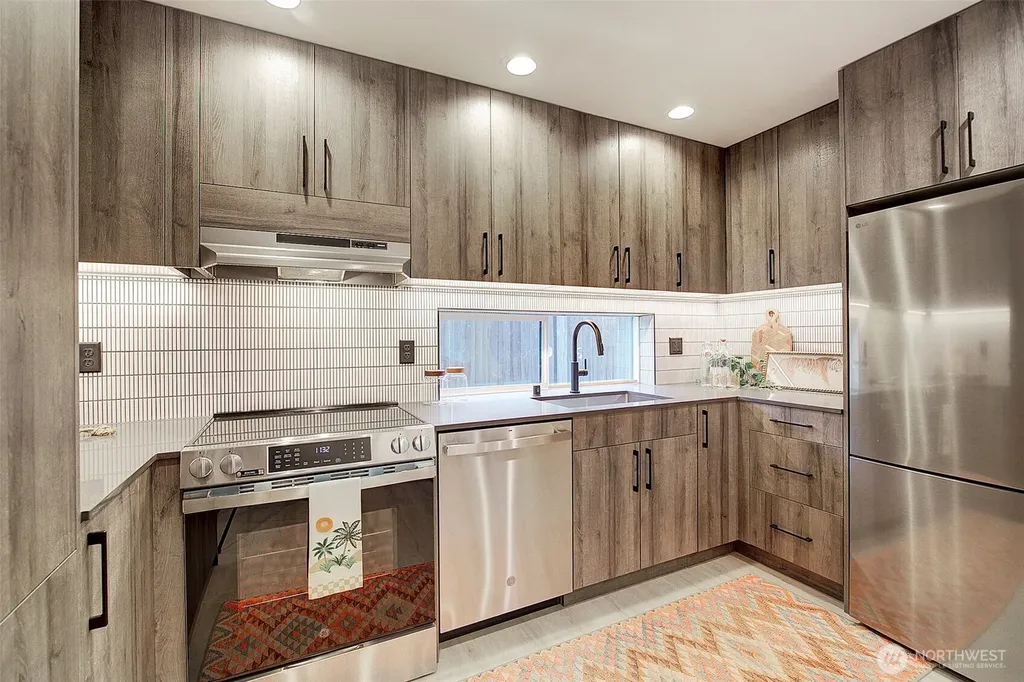 7914 34th Avenue SW Seattle WA 98126