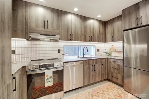 7914 34th Avenue SW Seattle WA 98126