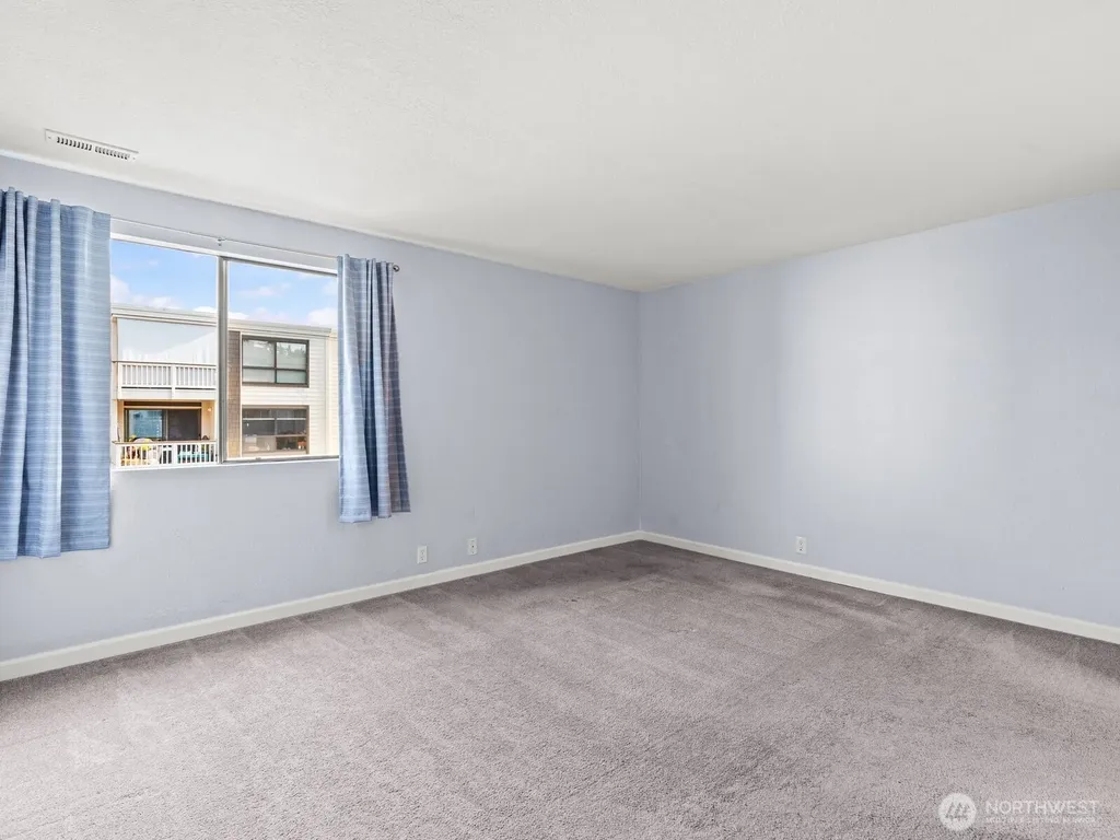 1113 5th Avenue S Edmonds WA 98020