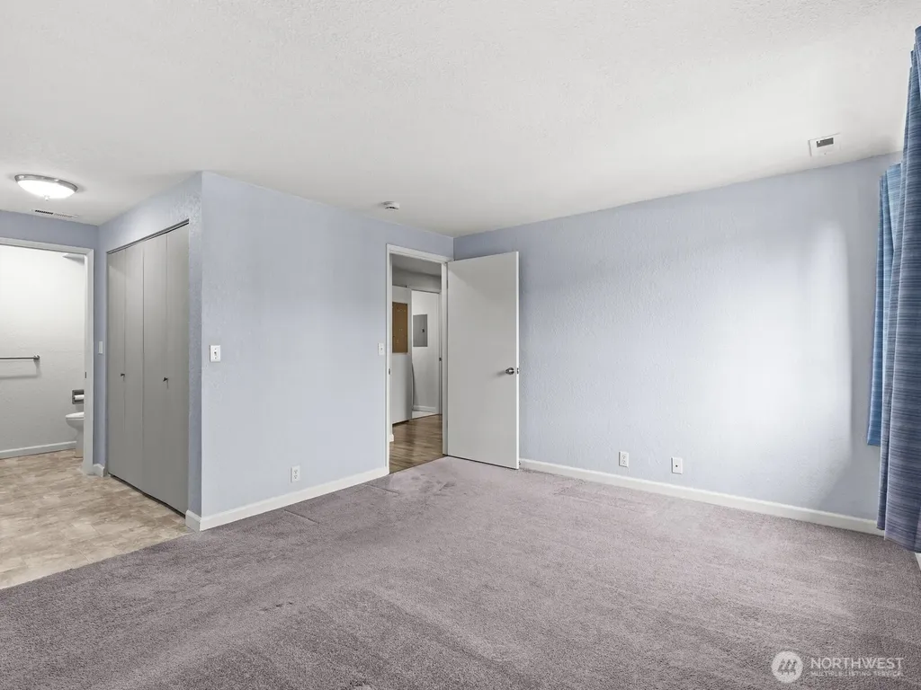 1113 5th Avenue S Edmonds WA 98020