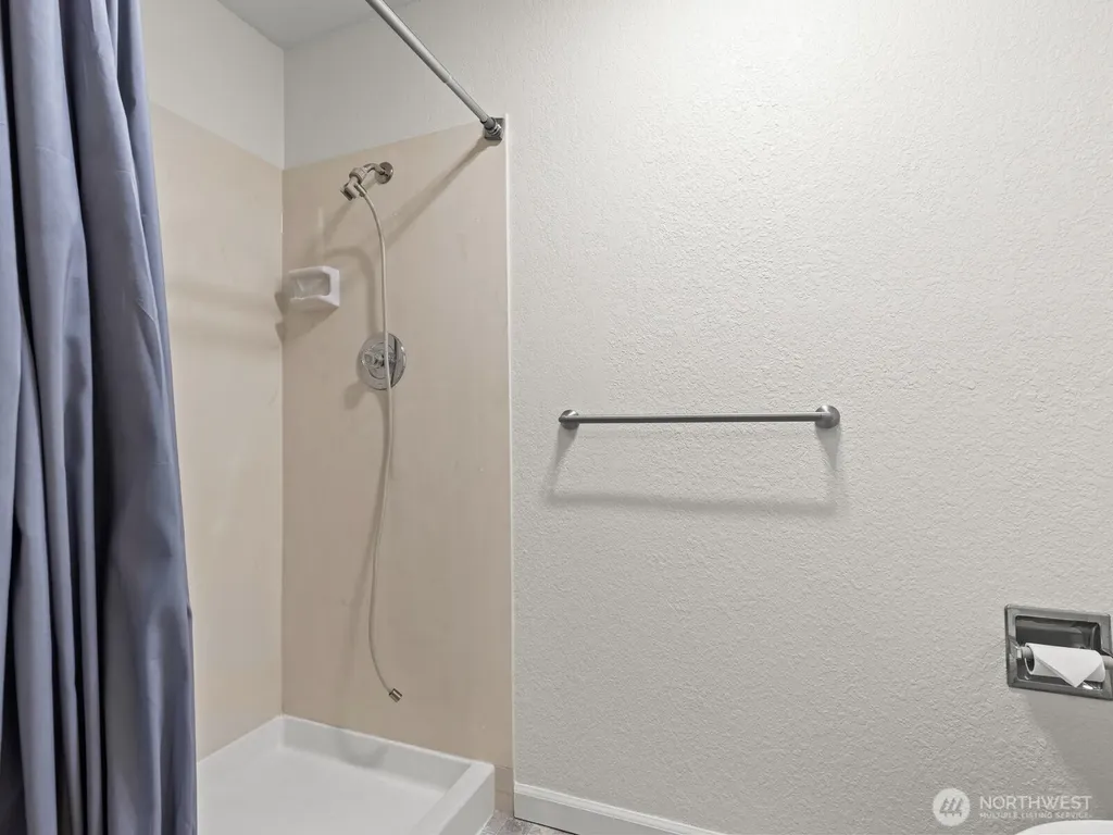 1113 5th Avenue S Edmonds WA 98020