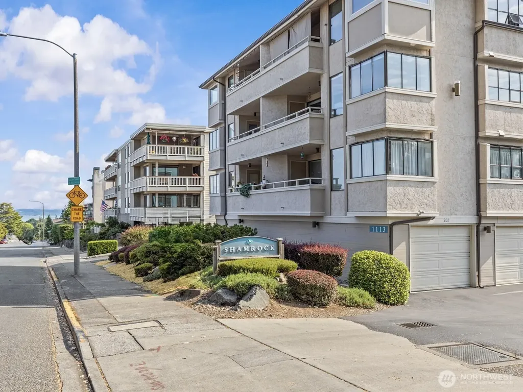 1113 5th Avenue S Edmonds WA 98020
