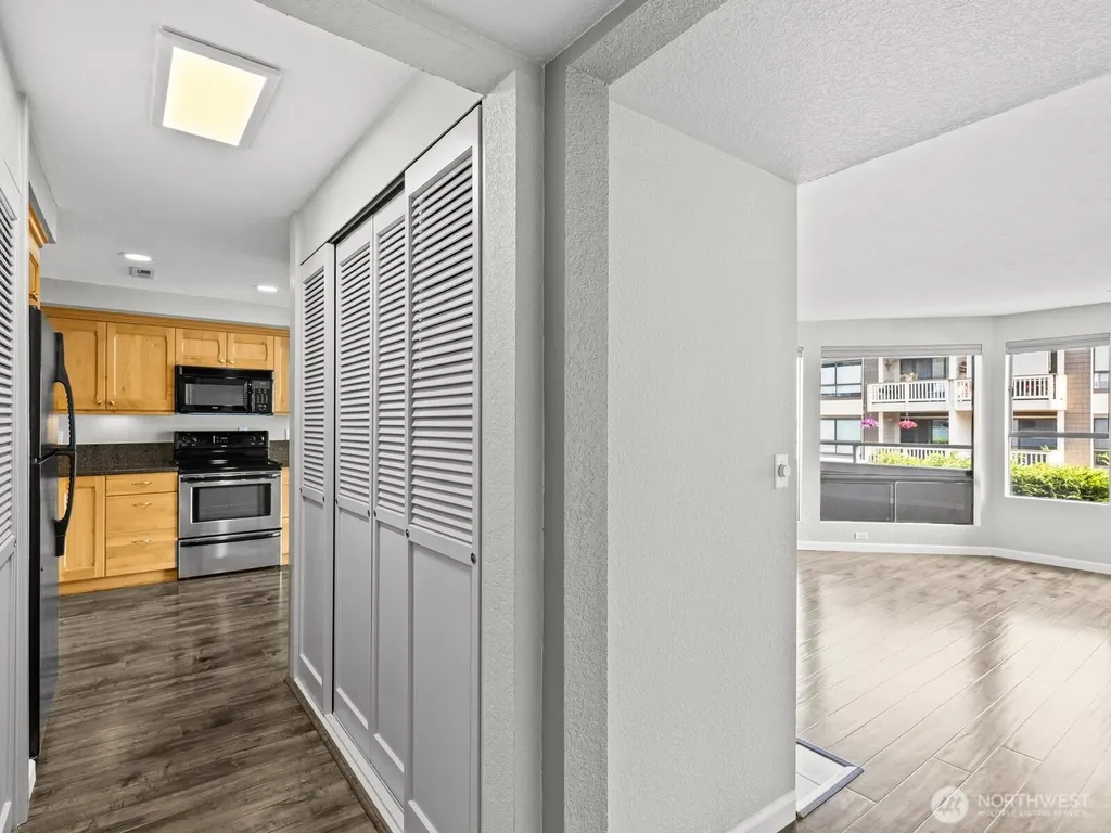1113 5th Avenue S Edmonds WA 98020