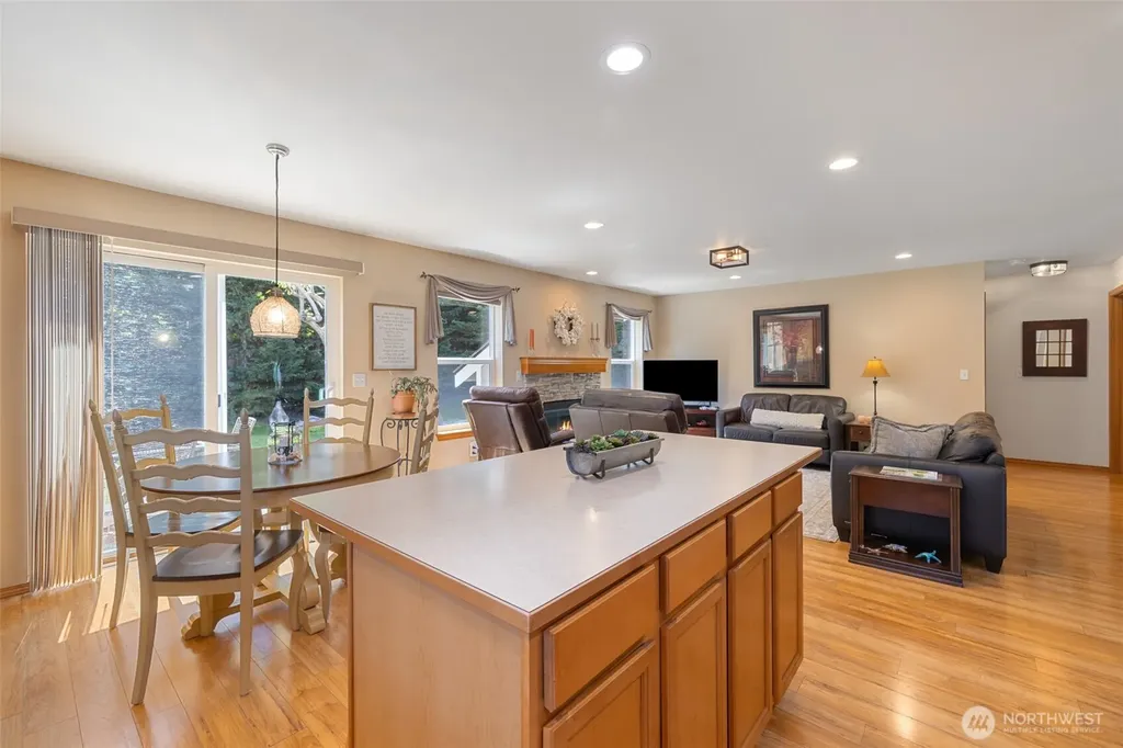 1108 Eckard Avenue Port Angeles WA 98362