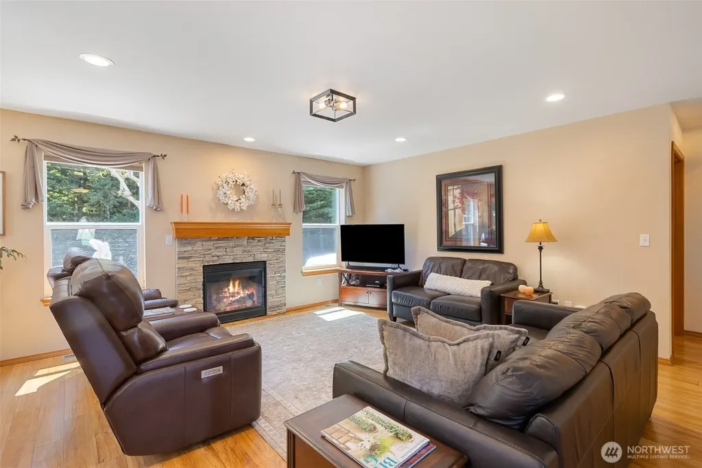 1108 Eckard Avenue Port Angeles WA 98362