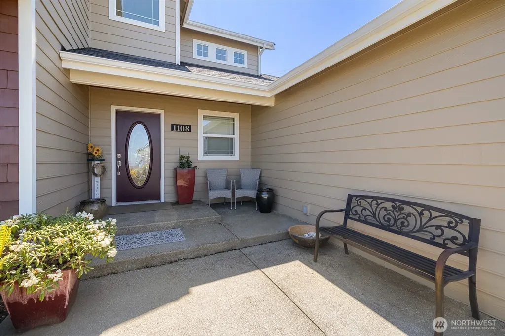 1108 Eckard Avenue Port Angeles WA 98362