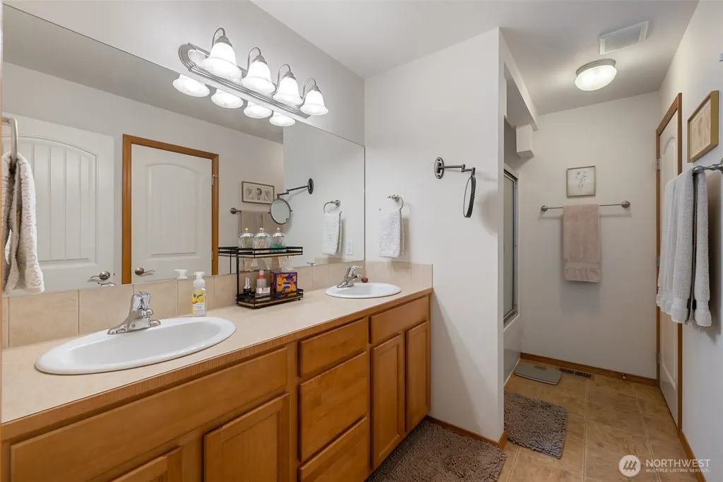 1108 Eckard Avenue Port Angeles WA 98362