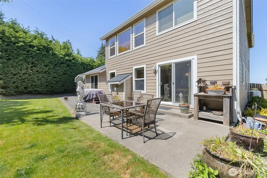 1108 Eckard Avenue Port Angeles WA 98362