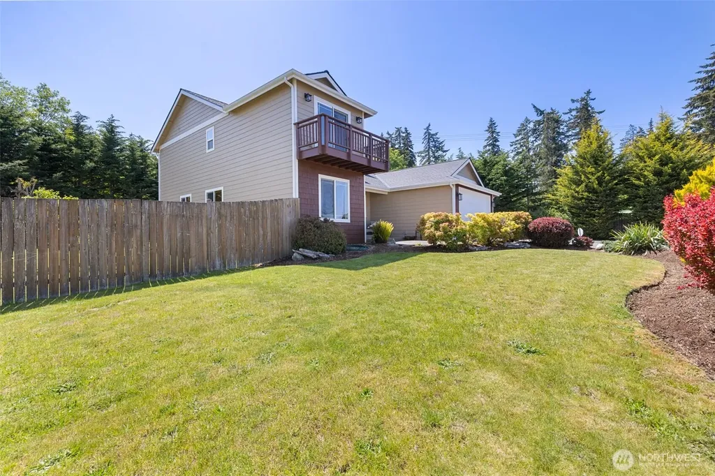 1108 Eckard Avenue Port Angeles WA 98362
