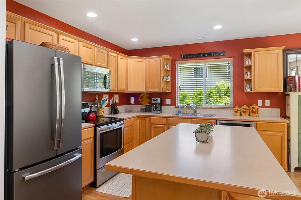 1108 Eckard Avenue Port Angeles WA 98362