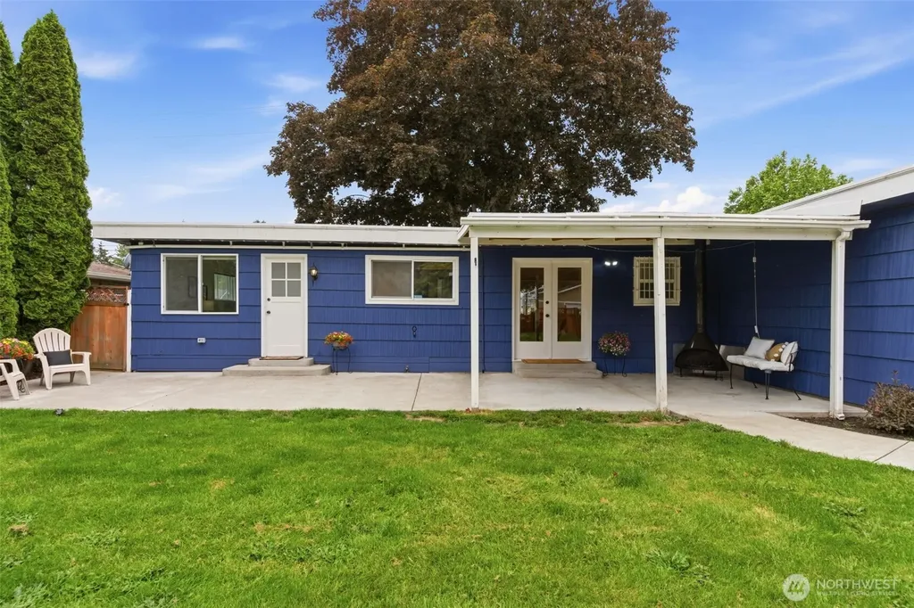 8423 E D Street Tacoma WA 98445