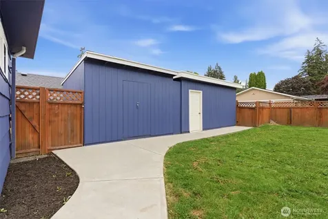 8423 E D Street Tacoma WA 98445