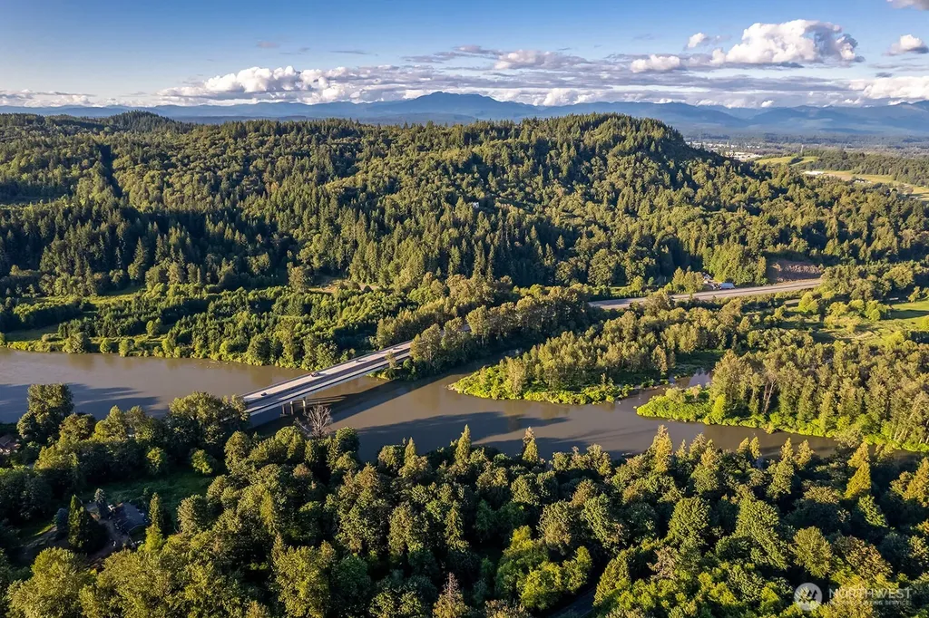 18901 Welch Road Snohomish WA 98296