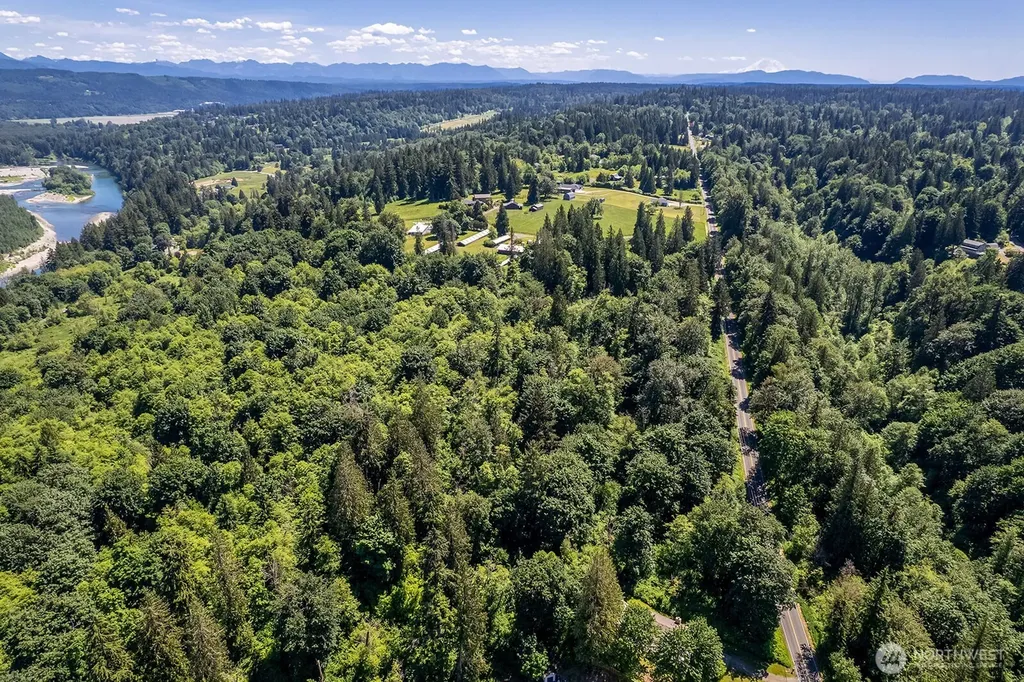 18901 Welch Road Snohomish WA 98296