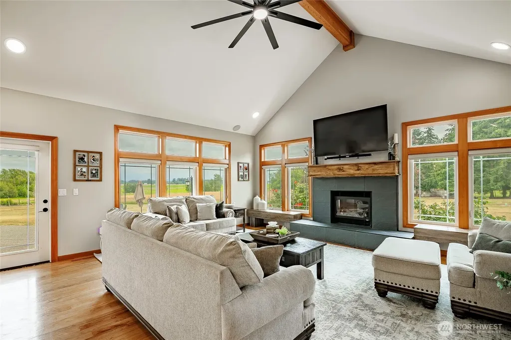 7969 Rodeo Drive Lynden WA 98264